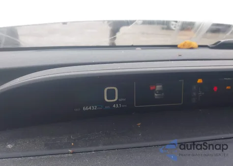 2018 Toyota Prius Two из США, поврежденный, VIN JTDKBRFU3J3065541